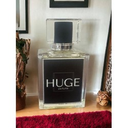 Huge Perfume - ME 877 (Escentric Molecules - 02'dan Esinlenildi) Huge Perfume - ME 877 (Escentric Molecules - 02'dan Esinlenildi)
